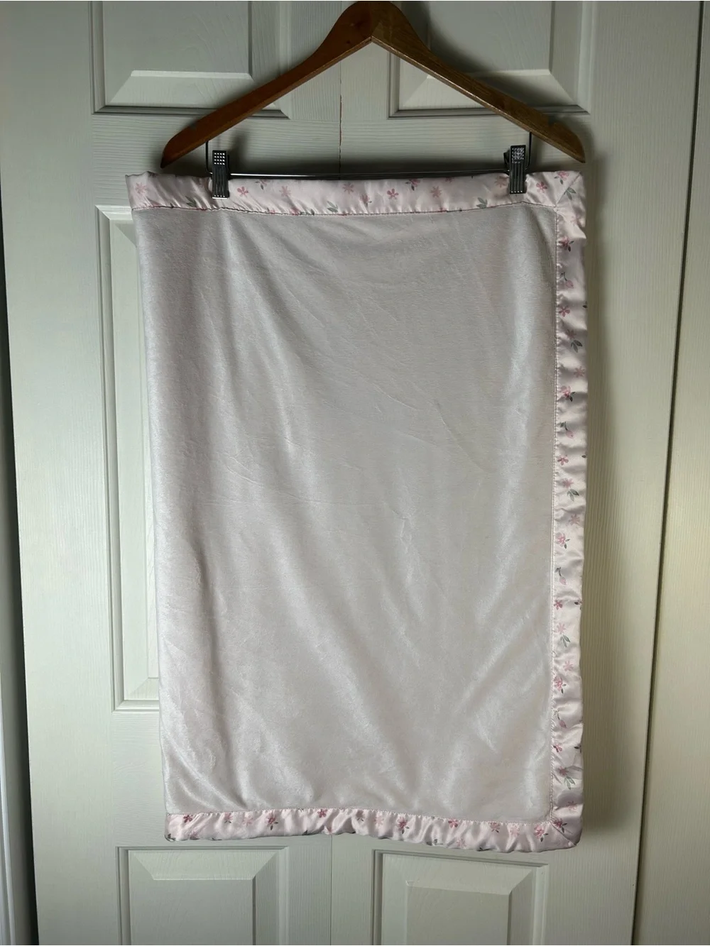Modern Moments by Gerber Pink Floral Baby Blanket Satin Silky Edge Trim Flower